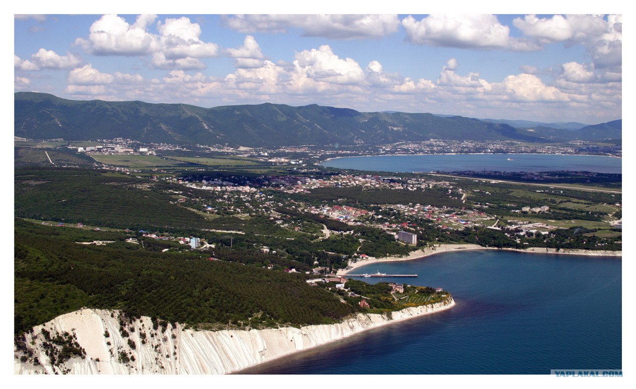 геленджик море. геленджик бухта горы. дивноморское набережная. геленджикская бухта геленджик. геленджик достопримечательнос.