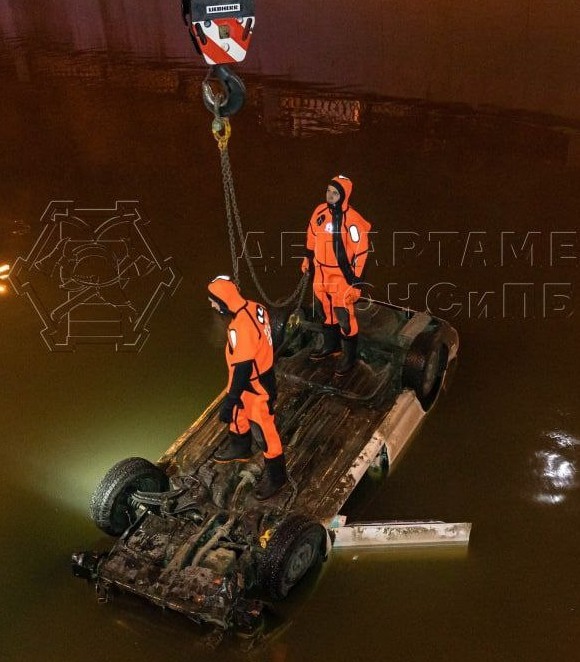Зимний московский дайвинг
