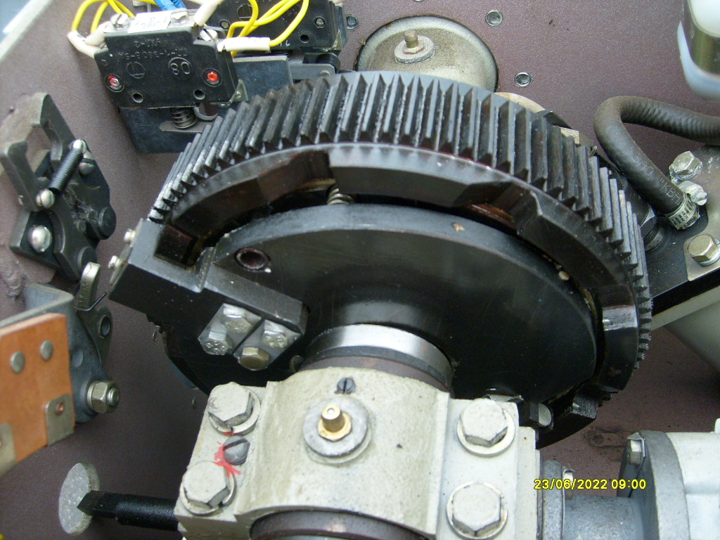 00 схема сборки. чем заливается редуктор электропривода паш. редуктор цилиндрический двухступенчатый ц2у-355. редуктор wikov mgi 08-103676. 06.