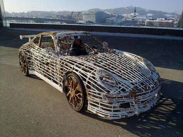 Беларус собрал реплику McLaren F1 из Peugeot