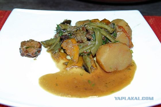 Овощи с бараньими ребрышками тушёные, или за что я люблю лето)))