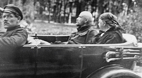Баре едут на Алтай, челяди посторониться!