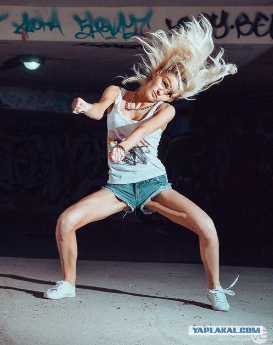 35 фото из серии "Показалось"