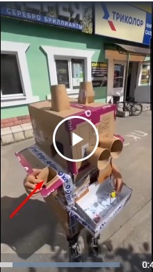 А неплохо малой устроился