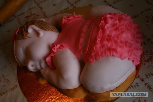 20 ужасных тортов, которыми поздравили будущих мам