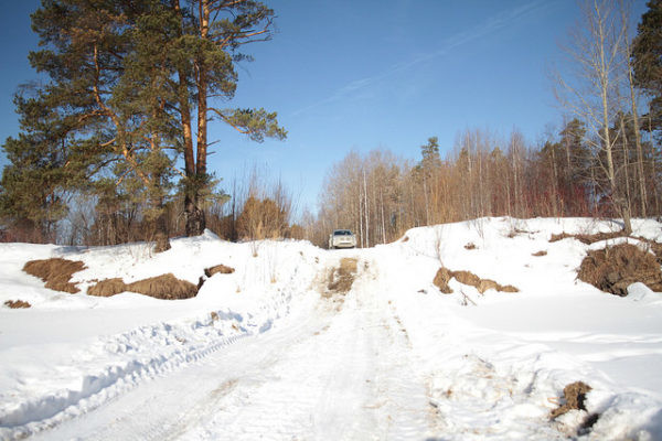 На Урале прокуроры не смогли доехать до посёлка, жители которого жаловались на отсутствие дороги