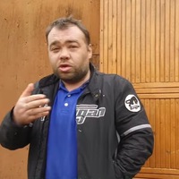Я сзади не езжу!