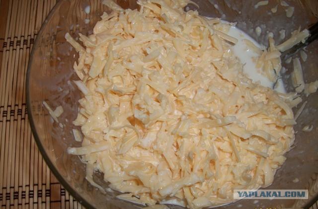 Курица под сырной подушкой