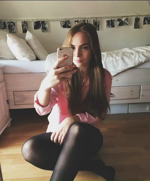 Девушки сами себя 4