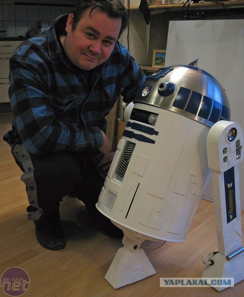 Системный блок в виде робота "R2-D2"