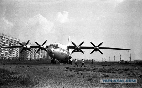 Дарите детям самолёты!