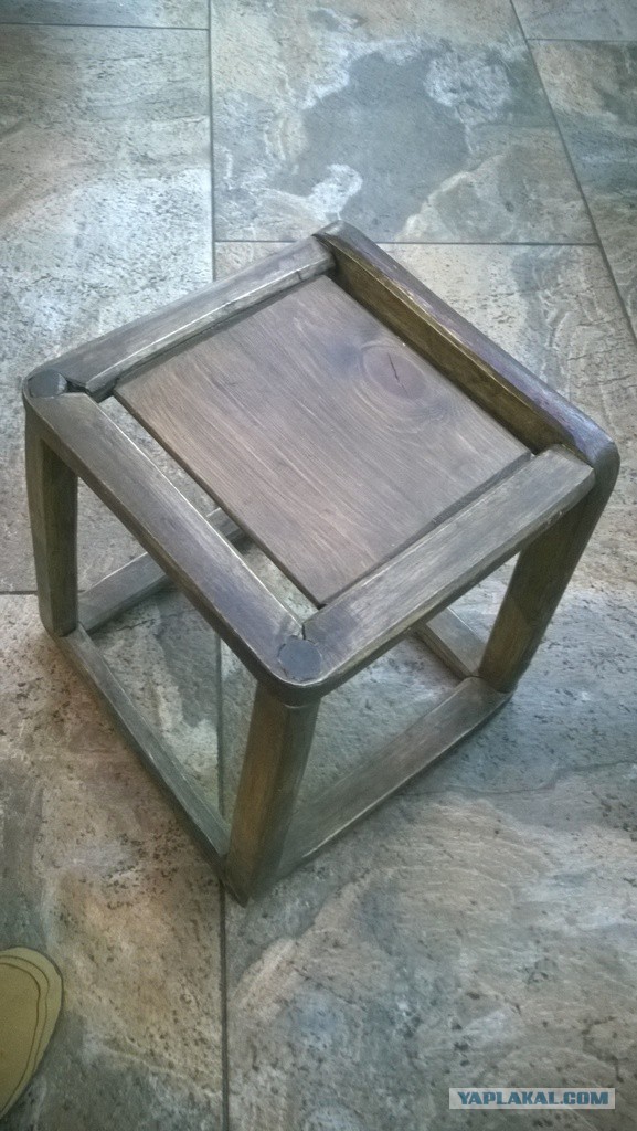 Лавка из березового бревна