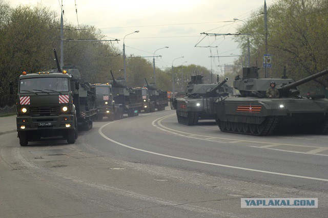 Как я не попал домой, но не пожалел. По Пресне танки грохотали!