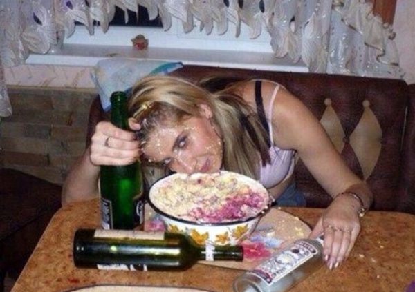 Ужасы и приколы из соцсетей 18+