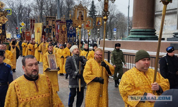И кто же переписывает историю?