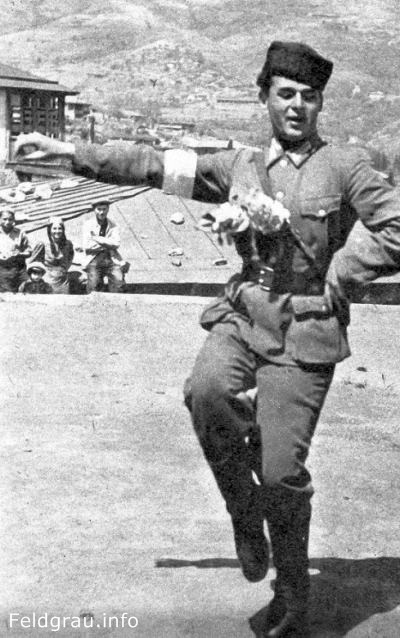 Зачем им дети?Чем дети мешают? Симферополь.Зима 1941 года.