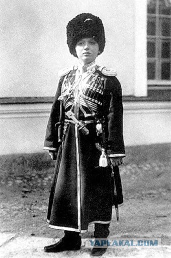 Военная экипировка 15-летнего Николая Лукашенко
