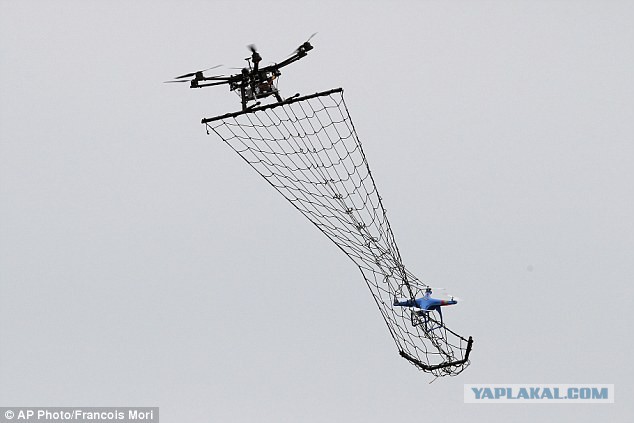 Сбербанк протестировал доставку наличных с помощью дрона, хотя это считали первоапрельской шуткой