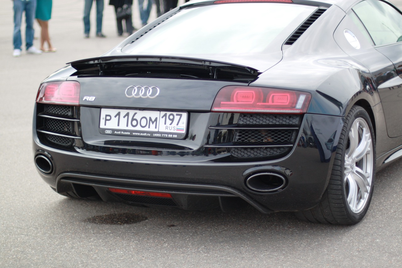 Audi r8 Леман