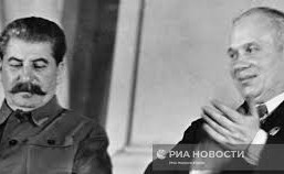 Только иностранцам не показывайте. Зачем в российских истребителях тумблер "ТУАЛЕТ"?
