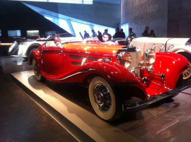 Фотоотчет. Германия. Музей Mercedes-Benz