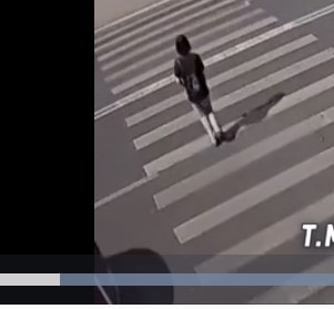 В центре Владимира иномарка сбила на пешеходном переходе 20-летнюю девушку.