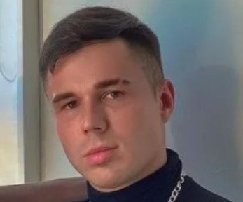 Во Владивостоке офицер морфлота женился на онлифанщице