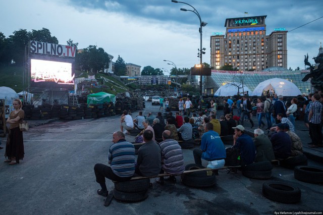 Начался обстрел аэродрома и окрестностей в Донецке