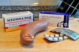 Собачница пригрозила спустить разъяренного питбуля на родителей с детьми