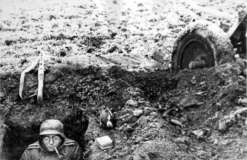 оборонительные сооружения ленинграда 1941. москвы 1941 оборона в окопах. окопы 1941. битва под смоленском 1941. окопы 1941.