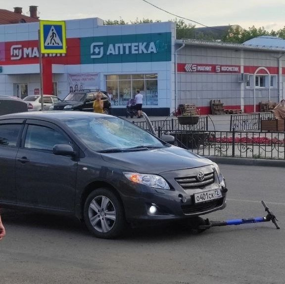 В Шадринске впервые сбили электросамокатчиков