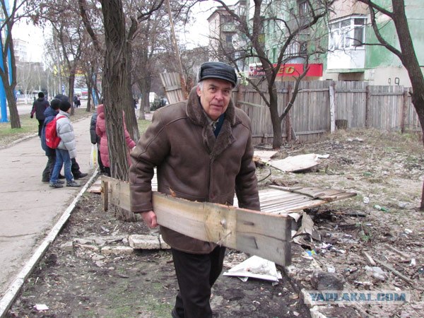 Берите на вооружение, народ объединился!