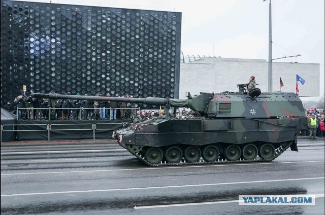 Парад в честь 100-летия литовской армии