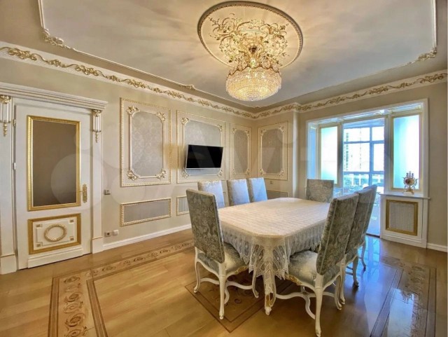 В Перми продается "царская" квартира