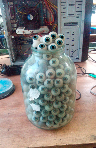 Трехлитровая банка шариков от старых мышек