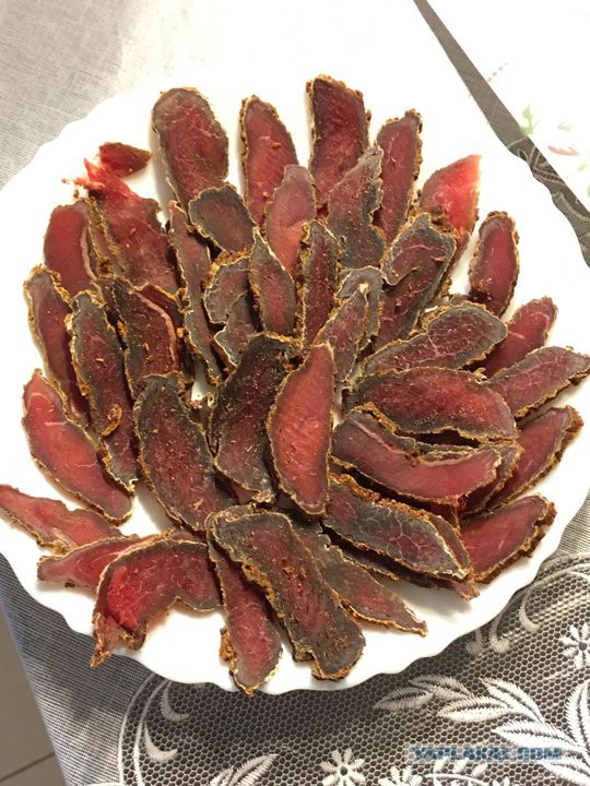 Домашнее сыровяленое мясо. Лосятина, телятина.
