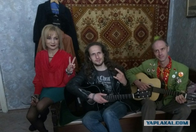 «Яндекс» снял видеотрибьют на «Звезду по имени Солнце» ко дню рождения Цоя