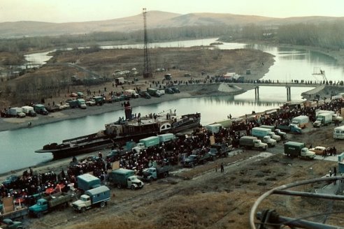 Дарите детям самолёты!