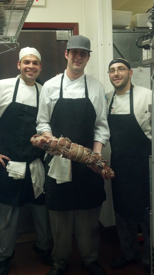 Уголок гастронома... Porchetta di Testa.