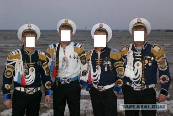 Спецназ мотошвейных войск едет на дембель