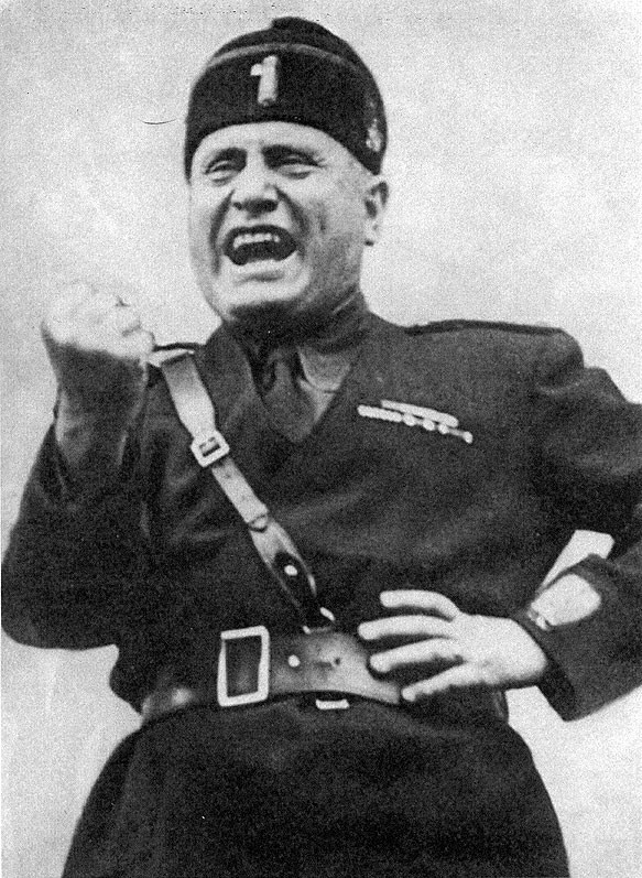 В Риме  марш  правых