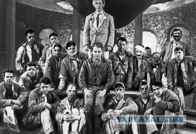 Мужик из зала вышел на сцену и начал дирижировать оркестром