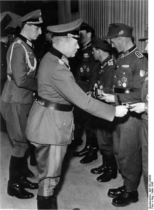 1945 год в 84 фотографиях