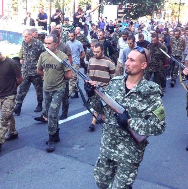 Битая укро техника в Донецке! парад
