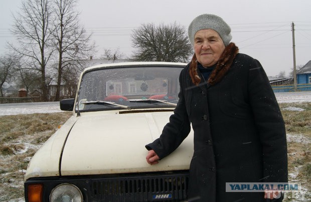 84-летняя бабушка-водитель и ее ИЖ "Комби"
