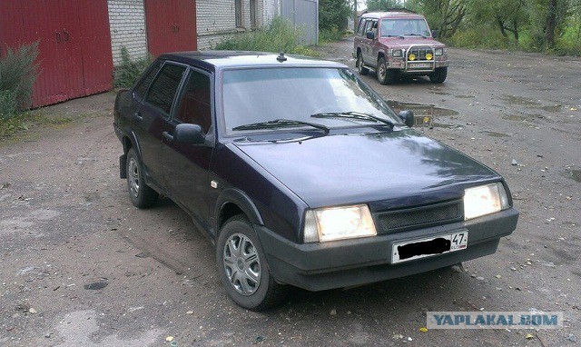 Lada Samara покидает конвейер.