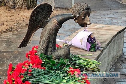 Калуга. Памятник врачам.