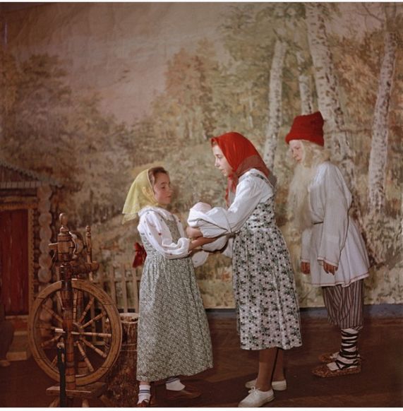 Школьные годы чудесные: 20 ретро фотографий о жизни советских школьников в 1950-х годах