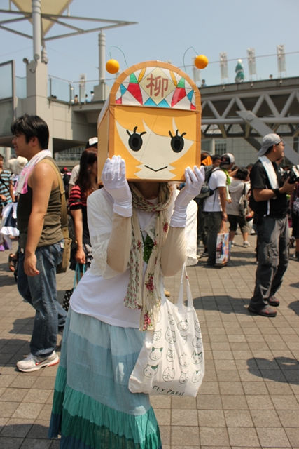 Девчонки с 80 Comiket'a ! (ну и немного парней)