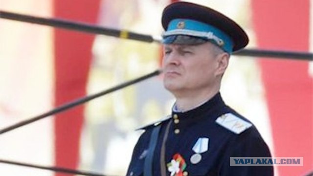 Белорусский генерал в форме НКВД - Gazeta Wyborcza